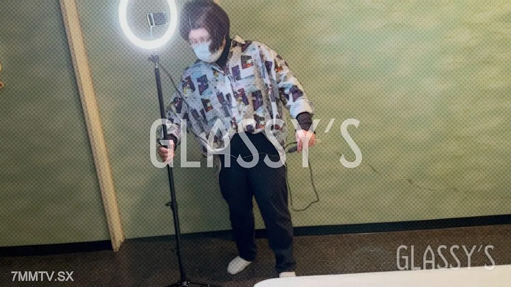 fc2-ppv-4685127-＃19口中的Creampie＆射精對缺乏經驗的員工